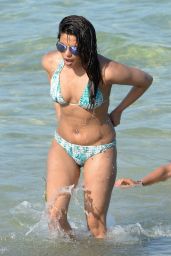 Priyanka Chopra in Bikini on the Beaches in Miami, FL 05/15/2017