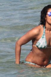 Priyanka Chopra in Bikini on the Beaches in Miami, FL 05/15/2017