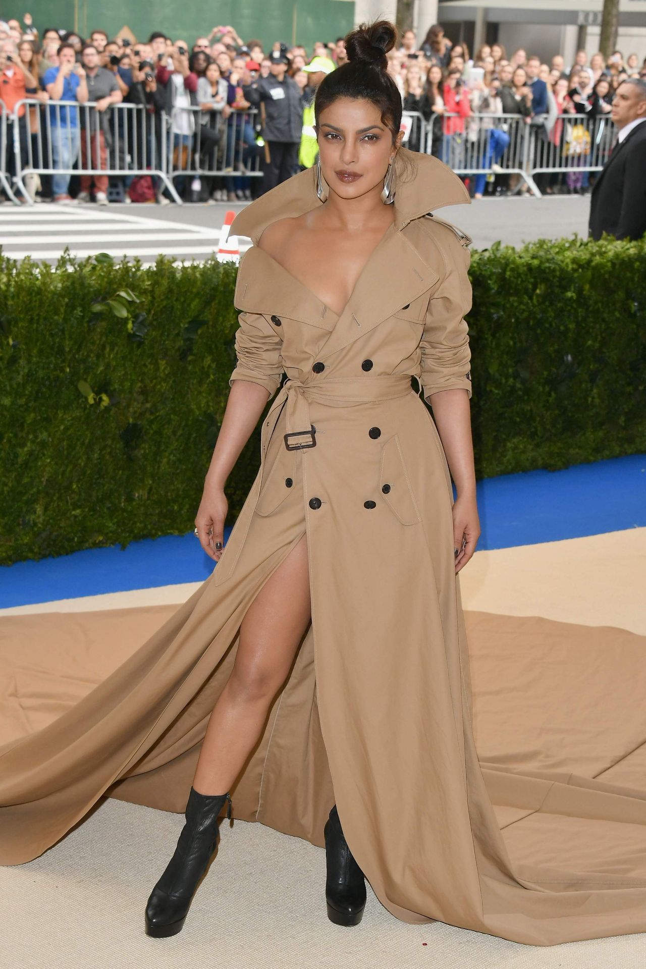 Priyanka Chopra – MET Gala at The Metropolitan Museum of Art in New