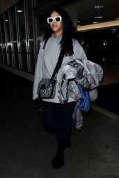 Rihanna Travel Outfit - LAX Airport in Los Angeles 05/05/2017