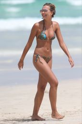 Sandra Kubicka in Bikini - Miami Beach 05/27/2017