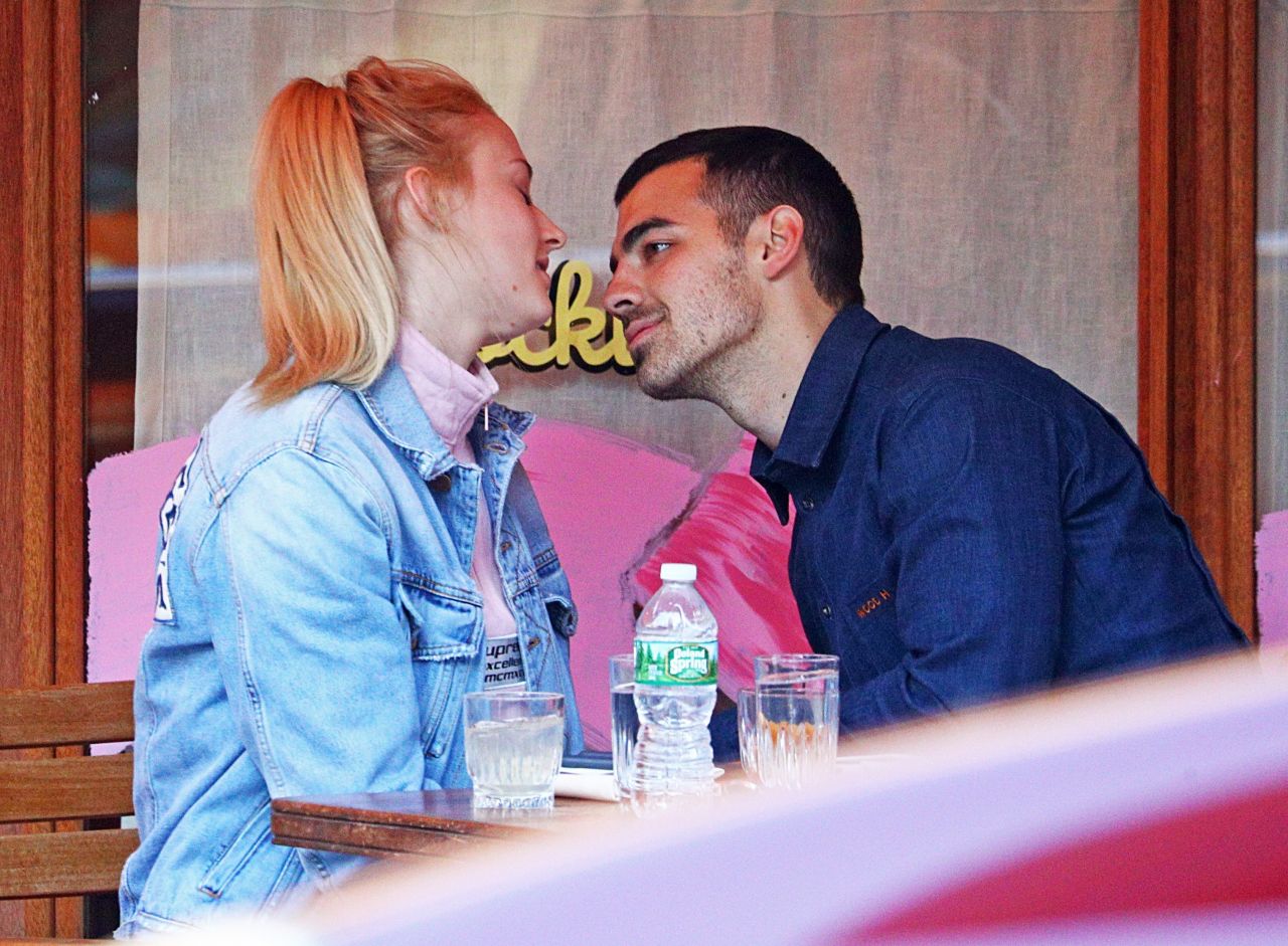 Sophie Turner Gets Close With Joe Jonas - Lunch at Sant Ambroeus in NY ...