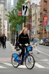 Sophie Turner - Riding Citibikes in Soho, NY 05/07/2017