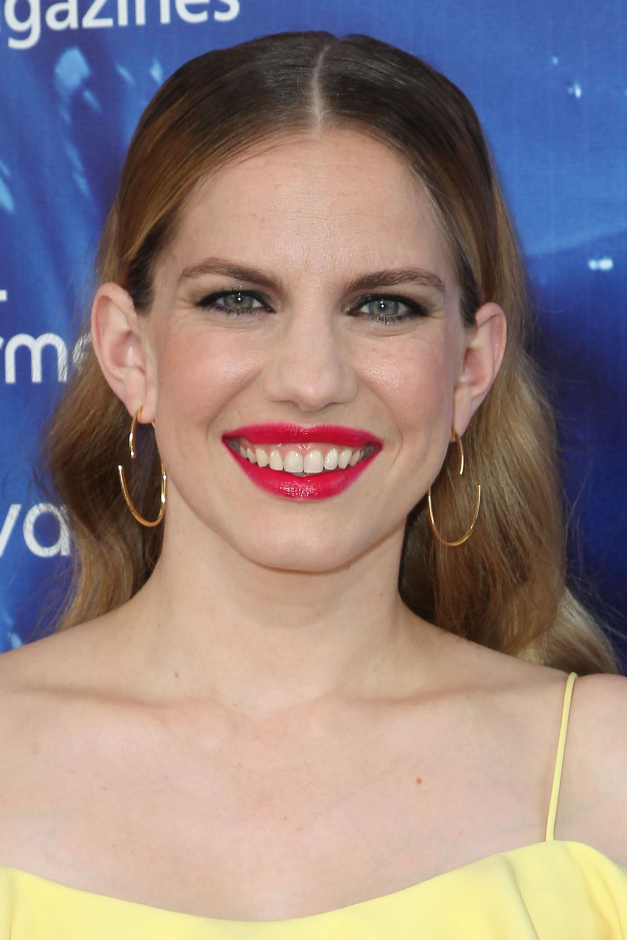 Anna Chlumsky - Fragrance Foundation Awards in NYC 06/14/2017 • CelebMafia