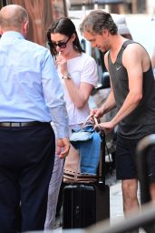 Anne Hathaway - Out in Brooklyn, NY 06/13/2017