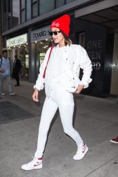 Bella Hadid - Leaving Her Apartment in Manhattan, NYC 06/08/2017