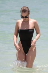 Bianca Elouise in Swimsuit at Miami Beach 06/24/2017