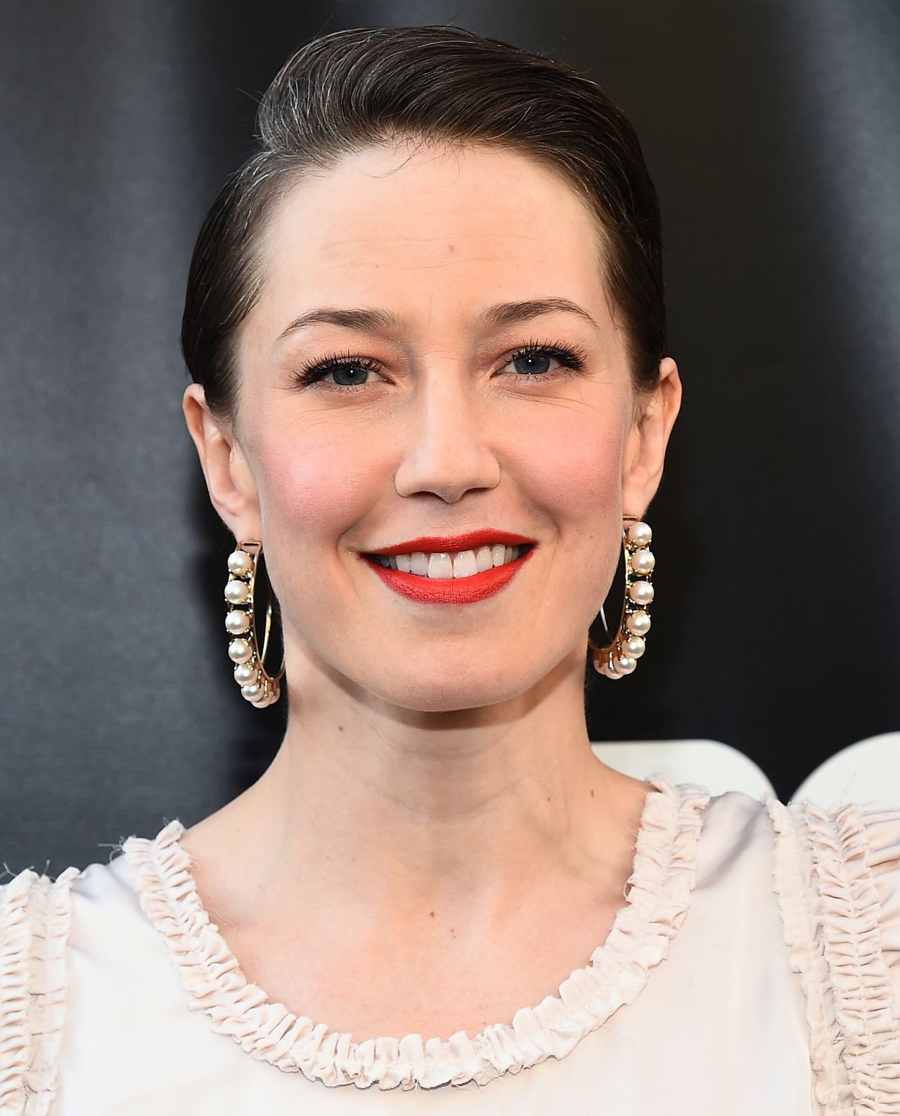 Next photo of Carrie Coon