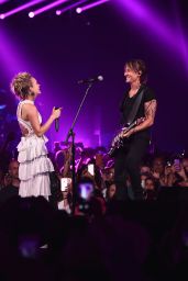 Carrie Underwood – CMT Music Awards in Nashville 06/07/2017