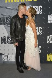 Clare Bowen - CMT Music Awards in Nashville 06/07/2017