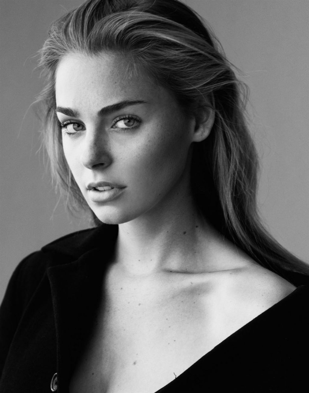 Elizabeth Turner Photoshoot June 2017 • Celebmafia 