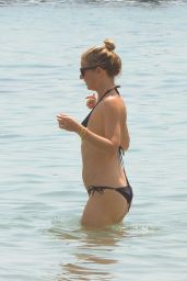 Gwyneth Paltrow in a Black Bikini in Marbella, Spain 06/24/2017