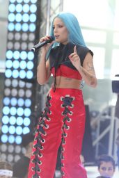 Halsey - Performs on NBC