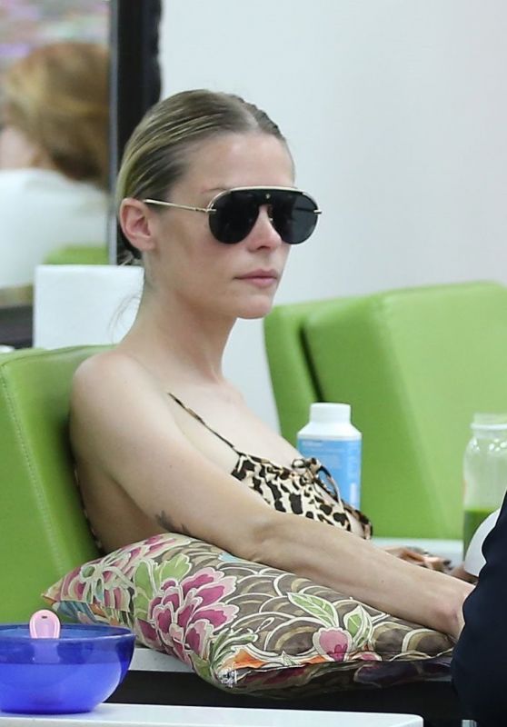 Jaime King at a Nail Salon in Beverly Hills 06/19/2017