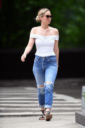 Jennifer Lawrence - Central Park in New York City 06/15/2017