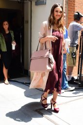 Jessica Alba - Leaving the View in New York City 06/15/2017