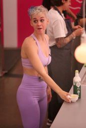 Katy Perry Getting Ready For a Workout - Los Angeles 06/12/2017