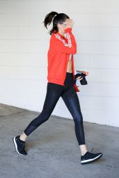 Kendall Jenner Wearing Black Leggings - Leaving the Gym in Beverly Hills 06/15/2017