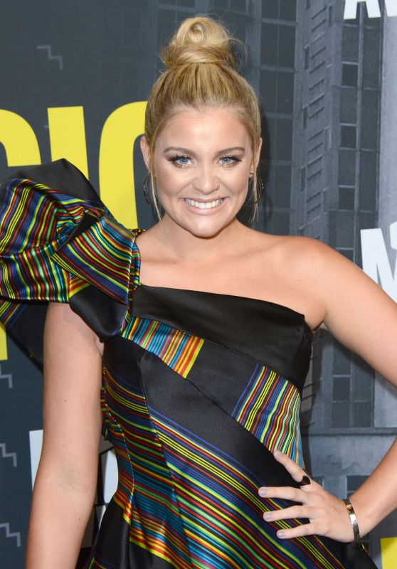 Lauren Alaina – CMT Music Awards in Nashville 06/07/2017