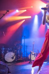 Maggie Rogers Performs Live at Electric Brixton, London, UK 06/21/2017