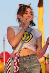 Miley Cyrus - Capital Pride Concert 06/11/2017