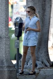 Teresa Palmer - Out for Breakfast in Los Angeles 06/17/2017