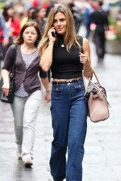 Zoe Hardman in Denim Jeans - Out in London 06/27/2017