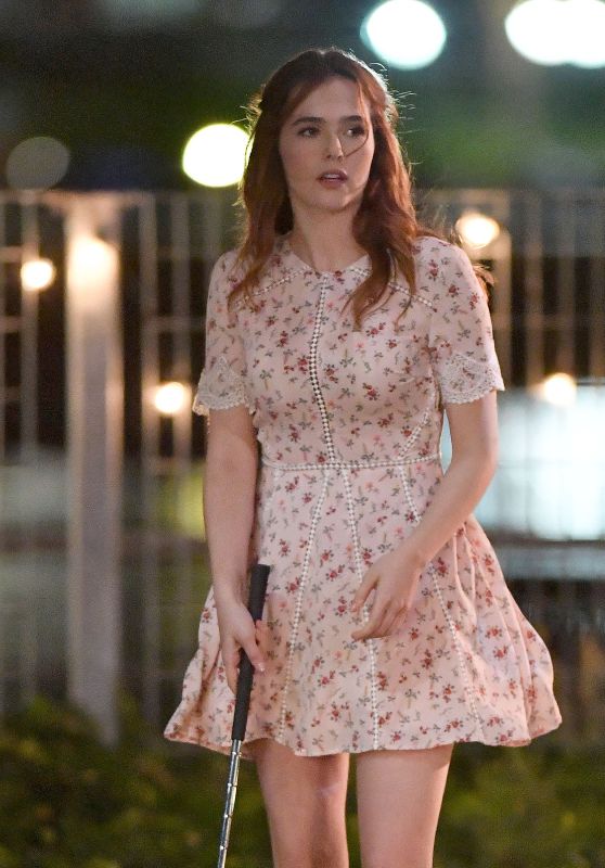 Zoey Deutch - Playing Miniature Golf on Set of "Set it Up" in NYC  06/15/2017