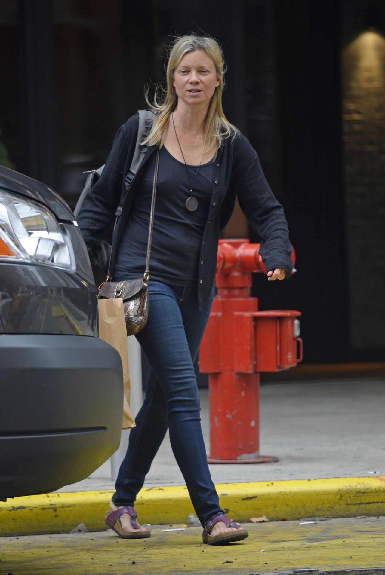 Amy Smart With No Make-Up - Out in New York City 07/27/2017 • CelebMafia