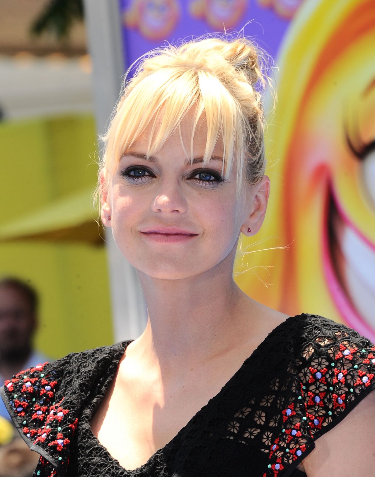 25+ Anna Faris Background - Swanty Gallery