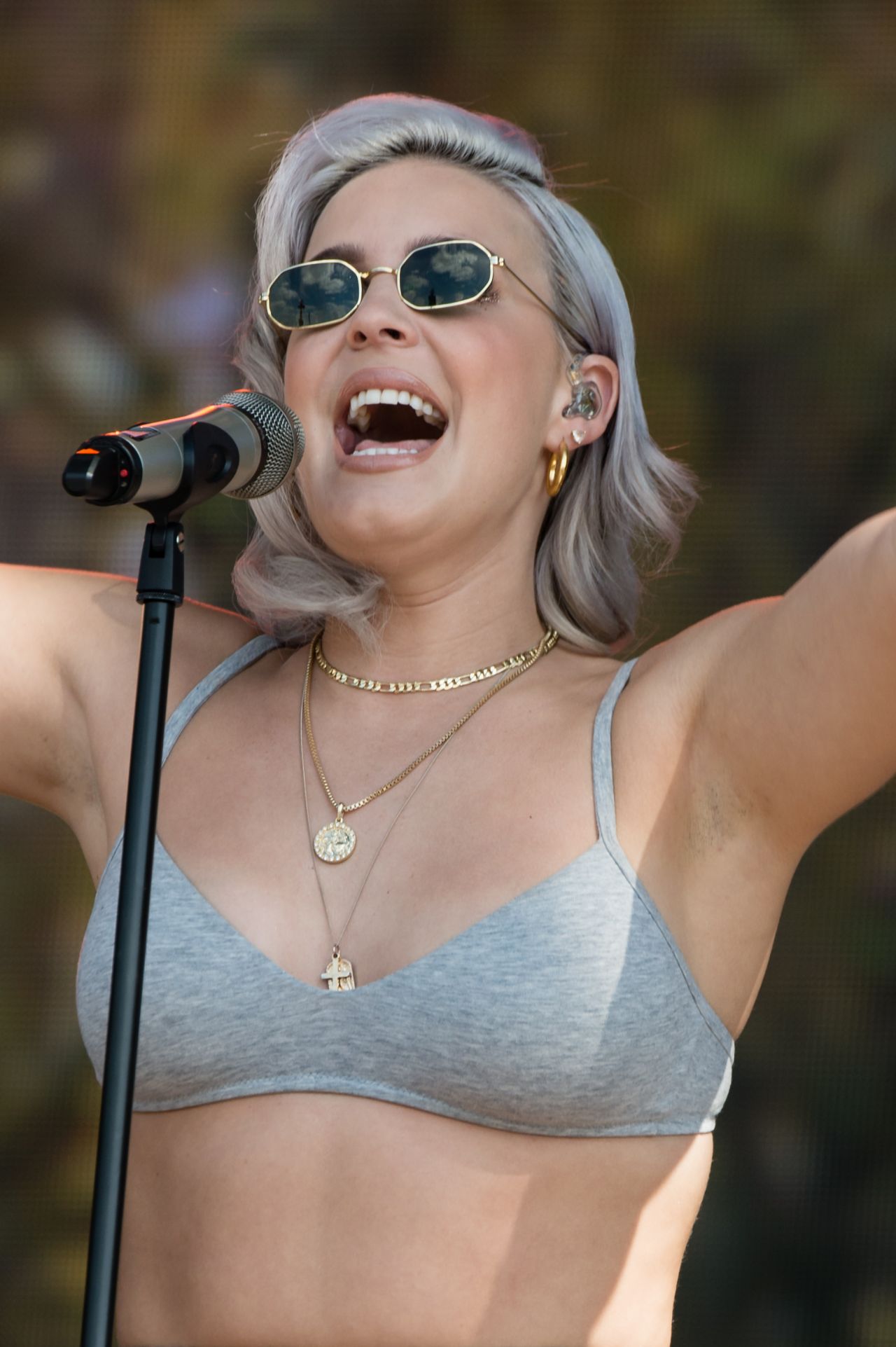 anne-marie-british-summer-time-festival-in-hyde-park-london-07-02-2017-12.