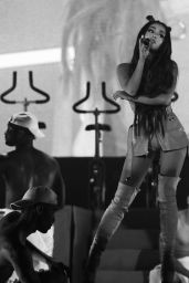 Ariana Grande - Social Media Pics 07/05/2017