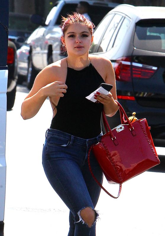Ariel Winter in a Sleeveless Black Top - Out in Beverly Hills 07/28/2017