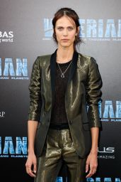 Aymeline Valade – “Valerian and the City of a Thousand Planets” Premiere in Los Angeles 07/17/2017