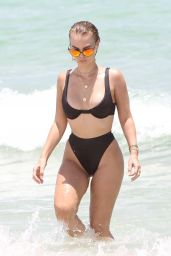 Bianca Elouise - Showing Off Her Toned Body Sporting a bikini in Miami Beach 07/19/2017