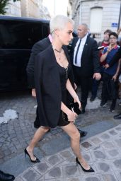 Cara Delevingne – Vogue Party in Paris, France 07/04/2017