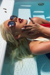Christina Aguilera - Social Media Pics 07/04/2017