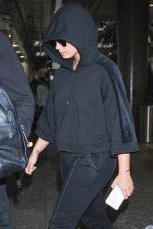 Demi Lovato - Arriving Back in Los Angeles 07/07/2017