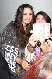 Demi Lovato - Outside Break Room 86 in LA 07/10/2017