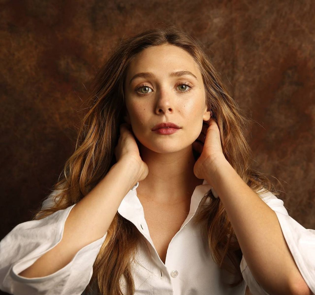 Elizabeth Olsen - Photoshoot for Los Angeles Times (2017)