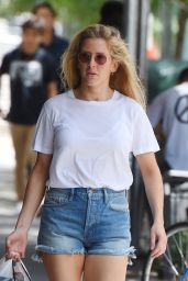 Ellie Goulding Summer Street Style - Soho in New York City 07/17/2017
