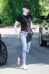 Emma Stone in Tight Jeans - LA 07/11/2017