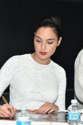 Gal Gadot - "Justice League" Autograph Signing at Comic-Con in San Diego 07/22/2017