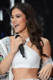 Hailee Steinfeld - Performing Live at Today Show Concert Series in NYC 07/14/2017