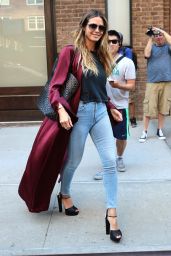 Heidi Klum Street Fashion - New York 07/13/2017