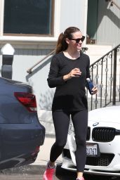 Jennifer Garner in Tights - Heading to the GYM in Los Angeles 07/21/2017