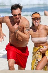 Jessica Serfaty and Ed Westwick - Beach in Rio de Janeiro 07/18/2017