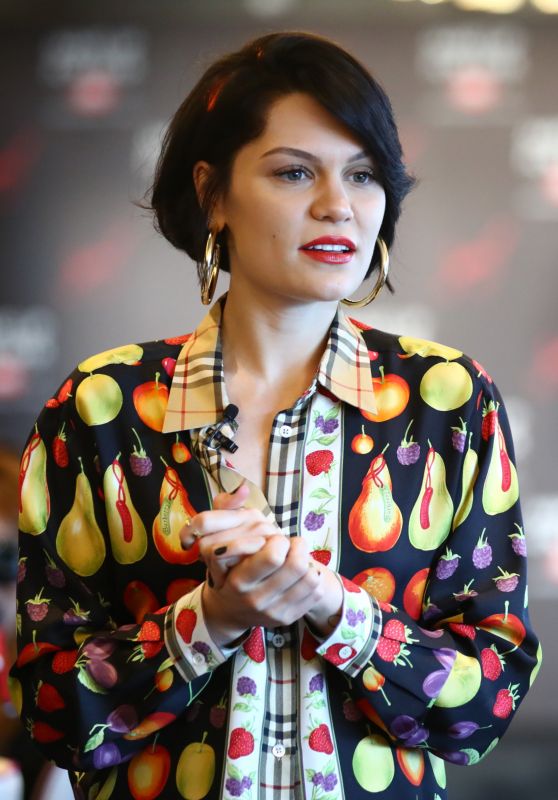 Jessie J - "Make Up Forever" Photocall in Tokyo 07/20/2017