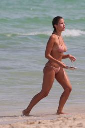 Kara Del Toro Bikini Photoshoot – Miami Beach 07/24/2017 (+27)