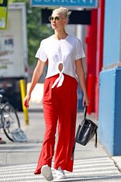 Karlie Kloss Street Style - Out in NYC 07/20/2017